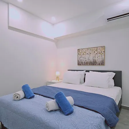 Ha.de.co. Apts Ajía Nápa
