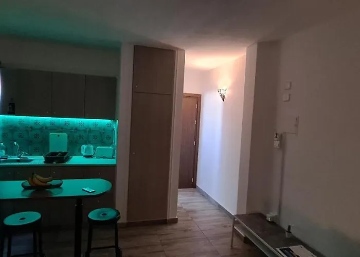 Ha.de.co. Apts * Ayía Nápa